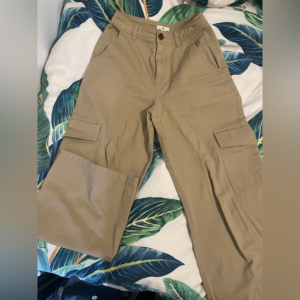 High rise wide leg cargo pants